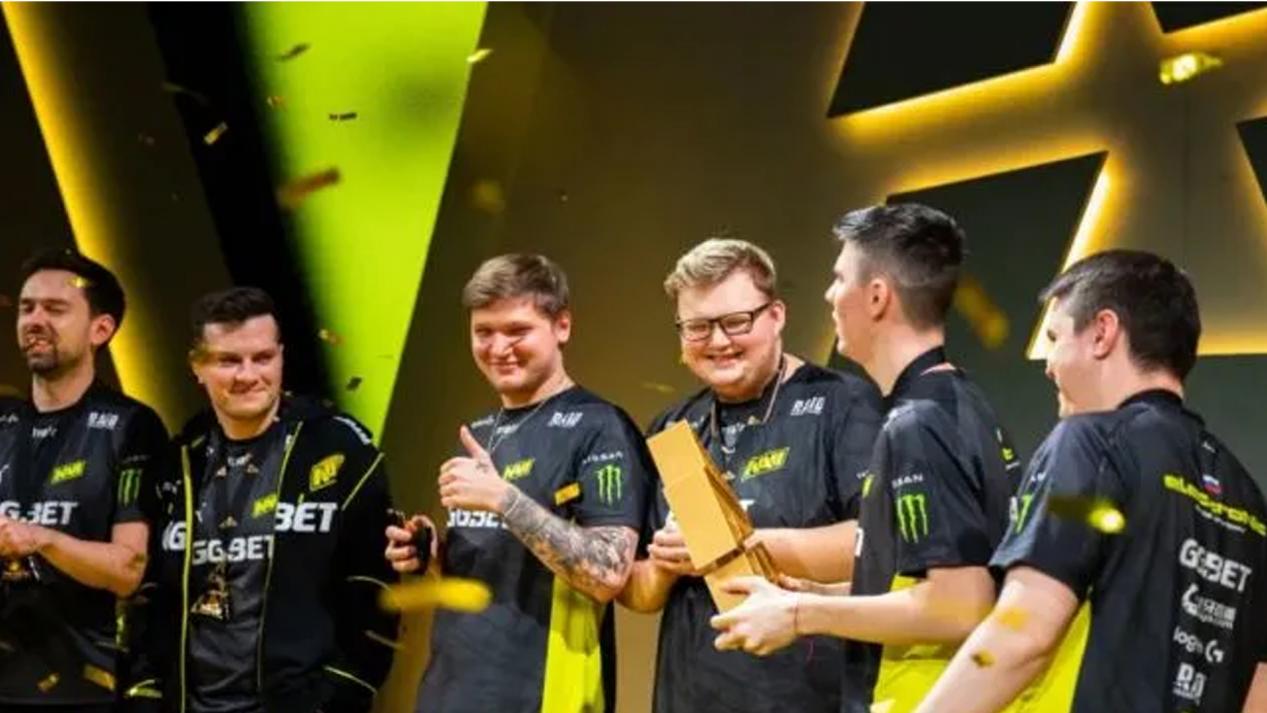 展现了极高 展现了极高