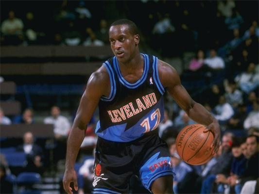 低振幅的S 低振幅的S